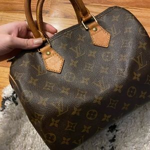 Louis Vuitton speedy 30
